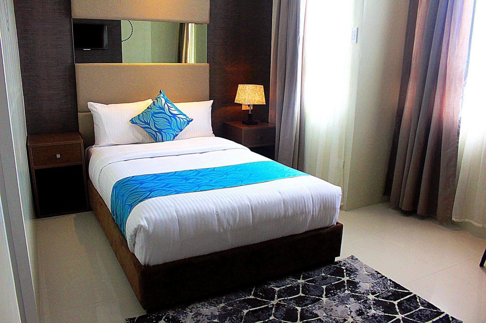 Hotel Estrella Tacloban Eksteriør bilde